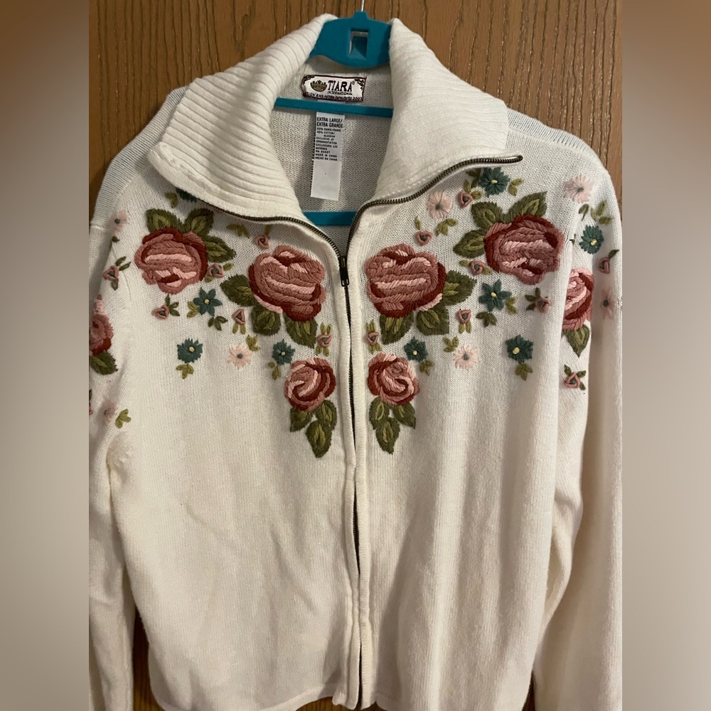 Vintage Tiara International Embroidered Floral Zip Up Sweater - Cream and Pink - Picture 2 of 7